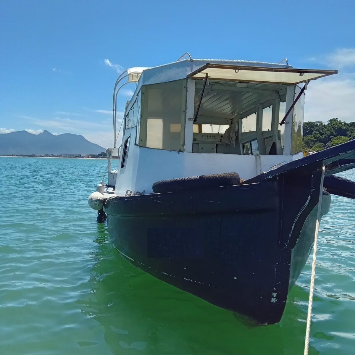 Passeio de lancha. Aluguel de lancha. Aluguel de barco.